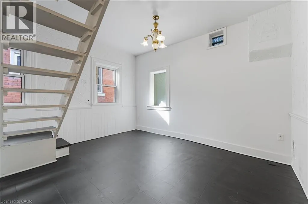 8 TASKER Street