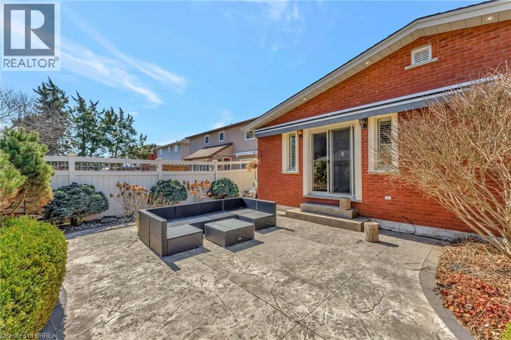 1 BOWEN Lane