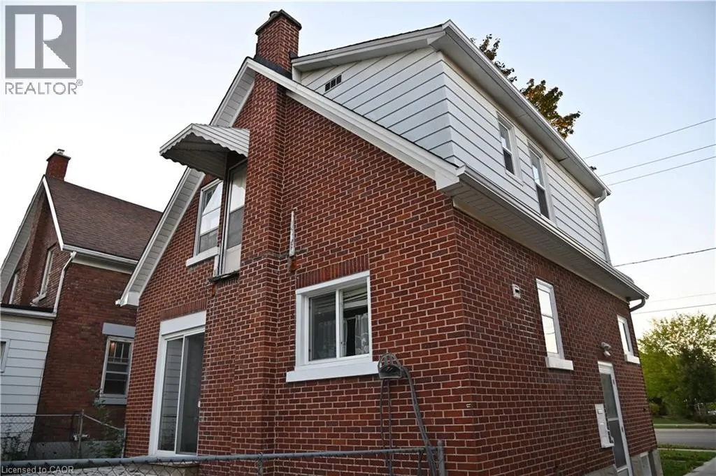 185 HIGHLAND Road W