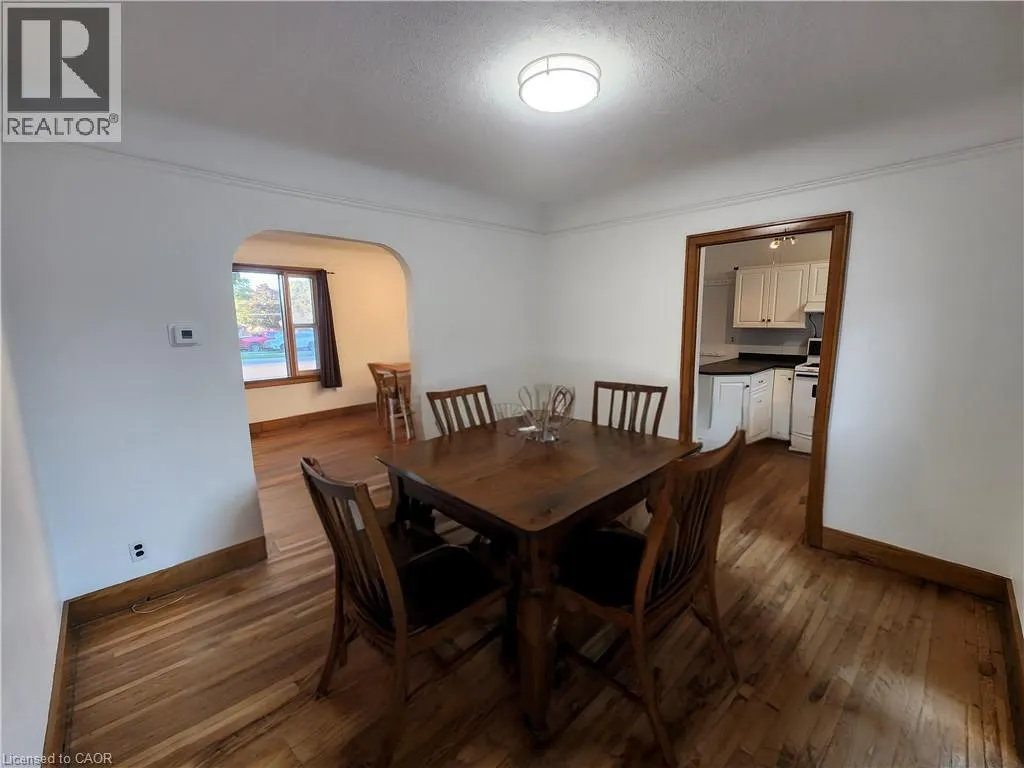 185 HIGHLAND Road W