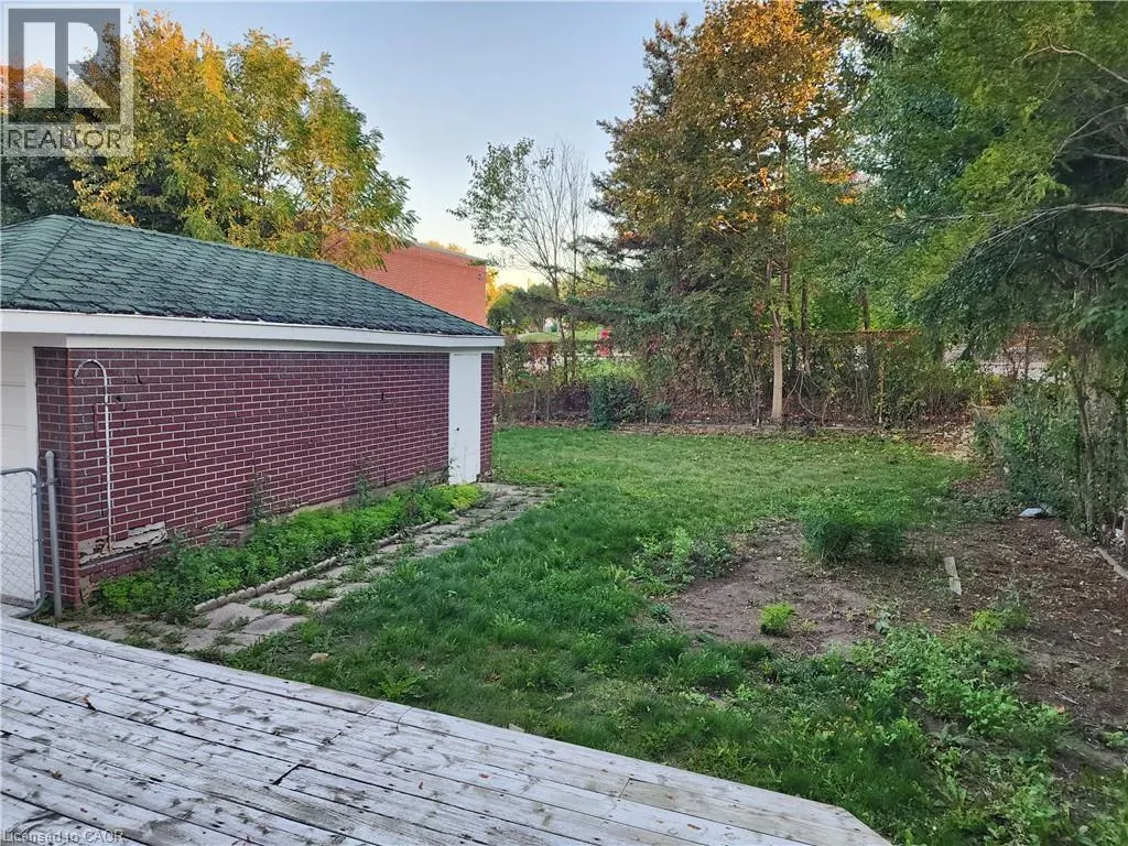 185 HIGHLAND Road W