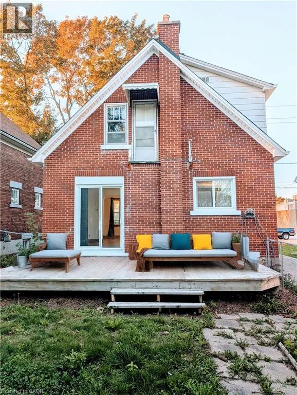185 HIGHLAND Road W
