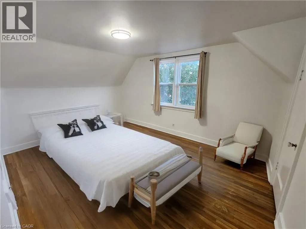 185 HIGHLAND Road W
