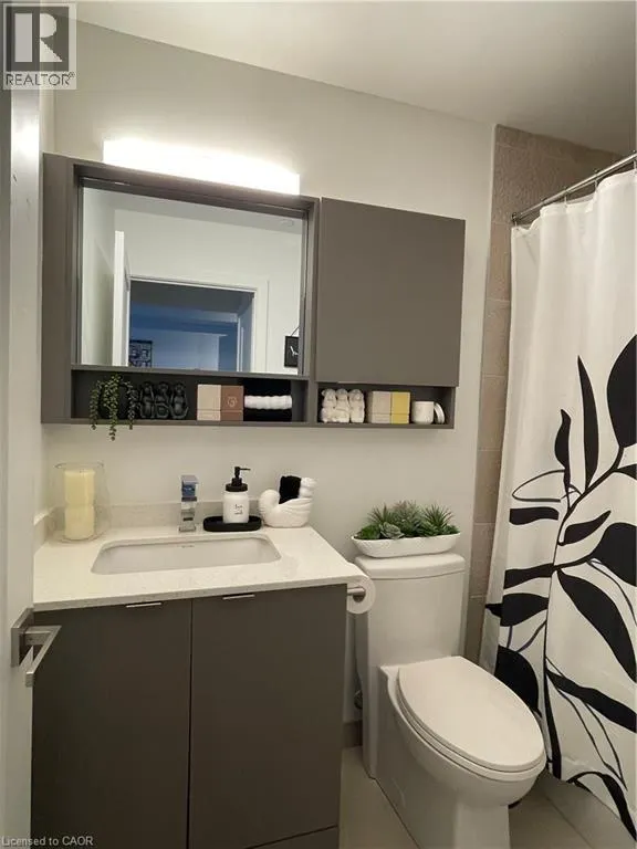 415 MAIN Street W Unit# 204, #204