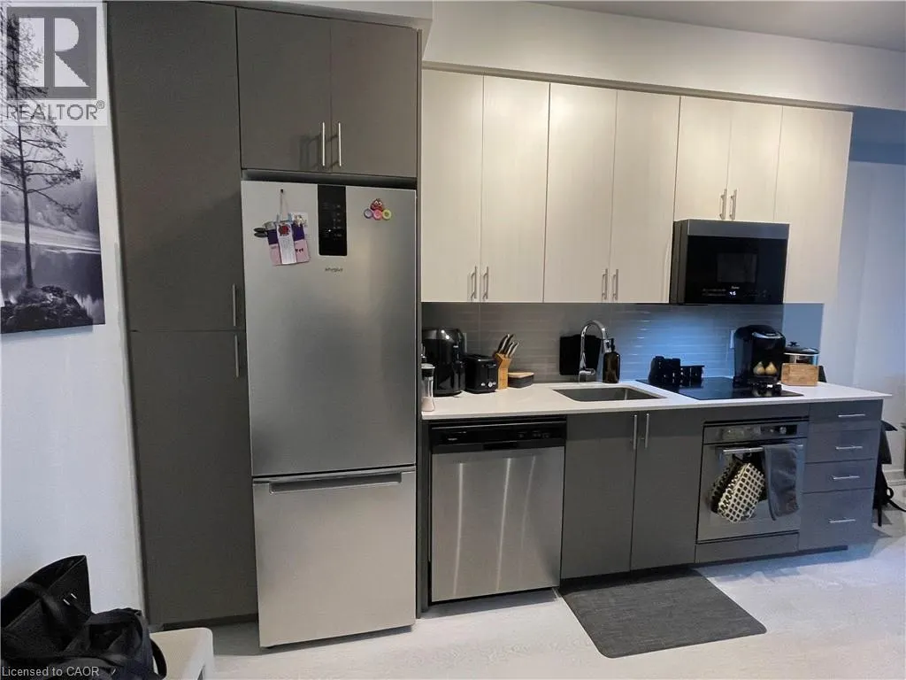 415 MAIN Street W Unit# 204, #204