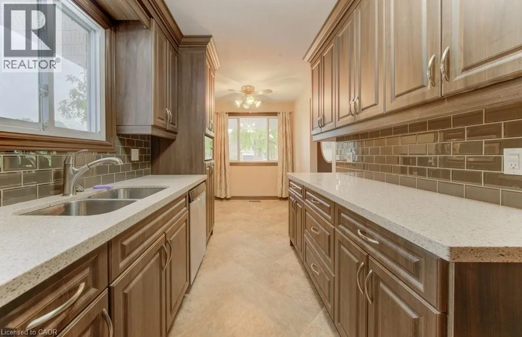 7 HUDSON Crescent Unit# Upper, #Upper