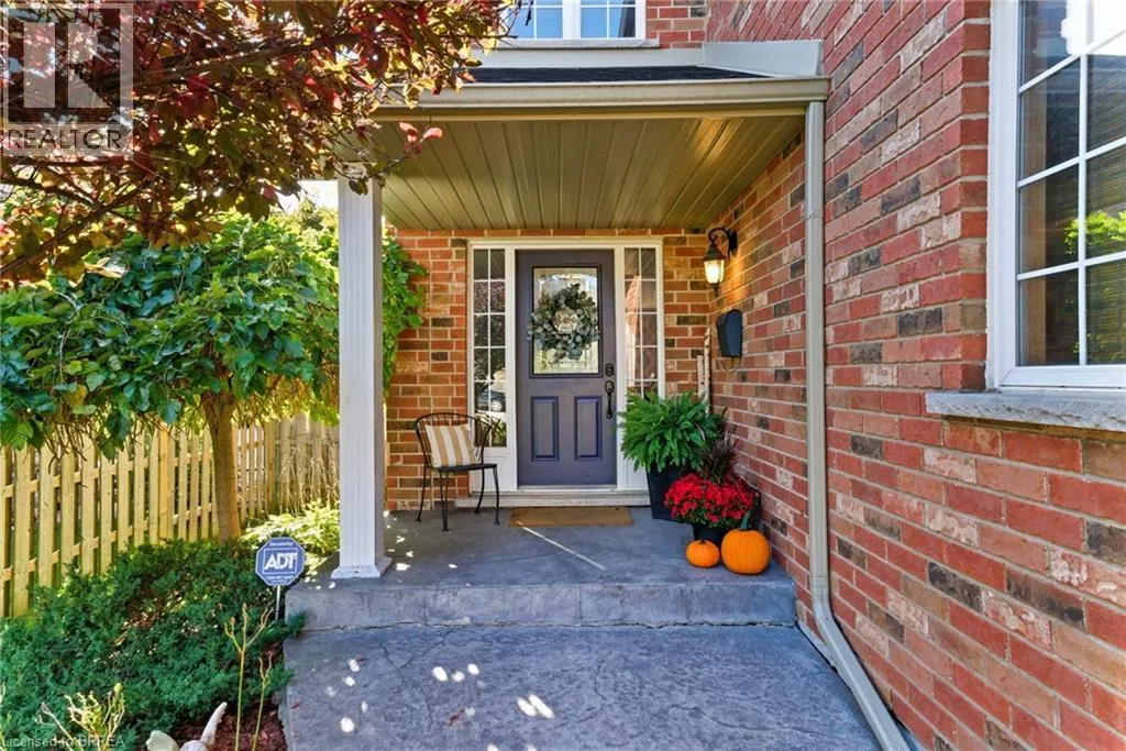 61 HARMER Crescent