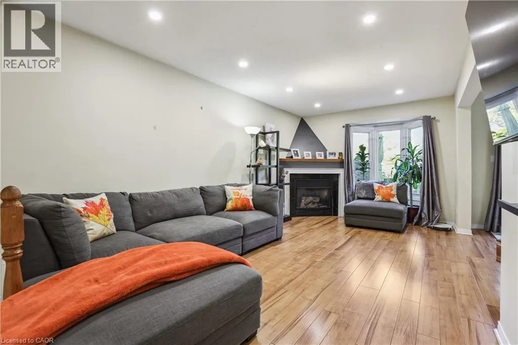 2 ROYALWOOD Court Unit# 49, #49