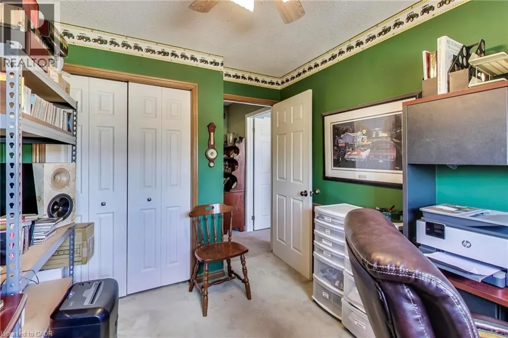 12 KINGSVIEW Drive