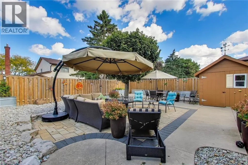 12 KINGSVIEW Drive