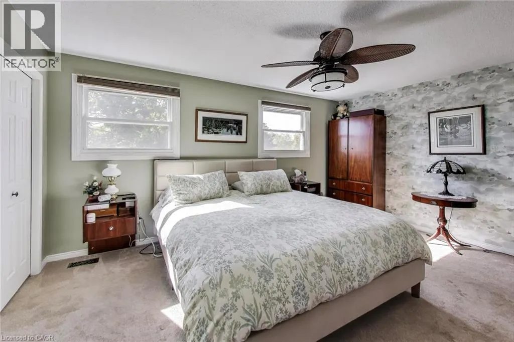 12 KINGSVIEW Drive