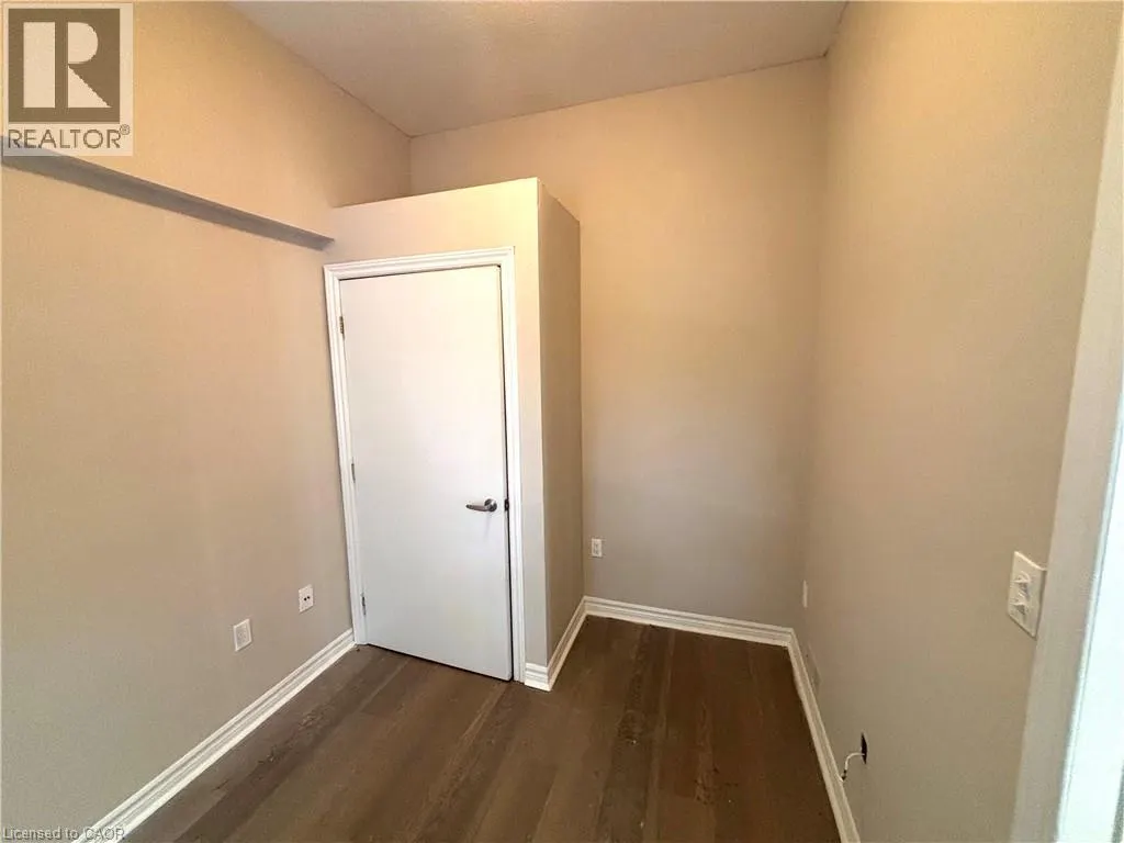 40 COOTES Drive