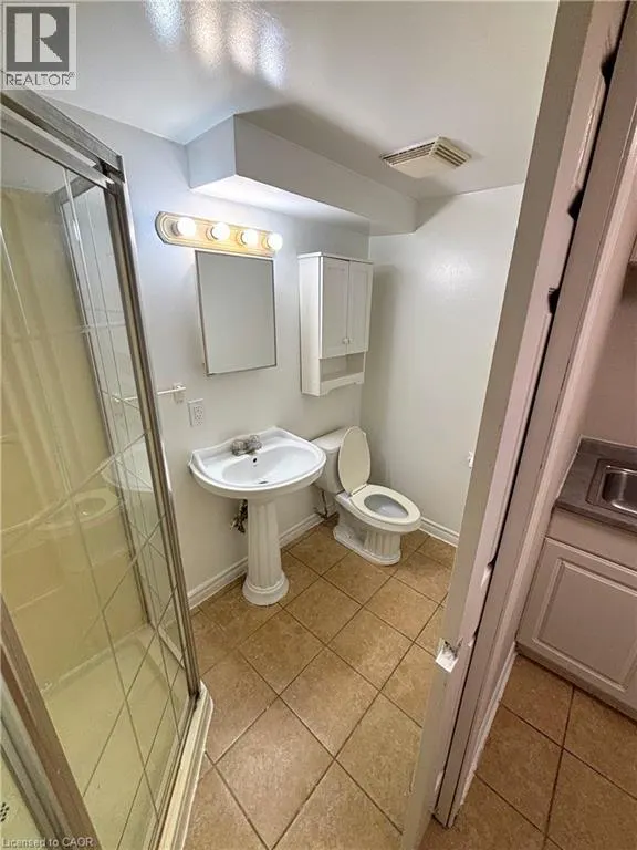 81 DUNDAS Street Unit# 9, #9