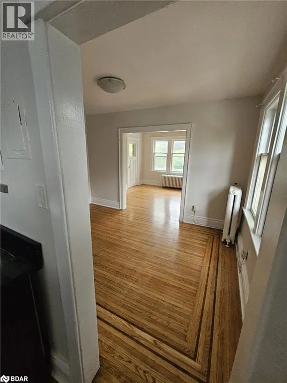 983 MAIN Street E Unit# 3, #3