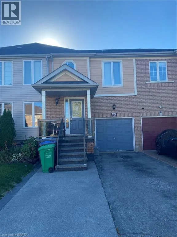 80 REDFINCH Way Unit# UPPER, #UPPER