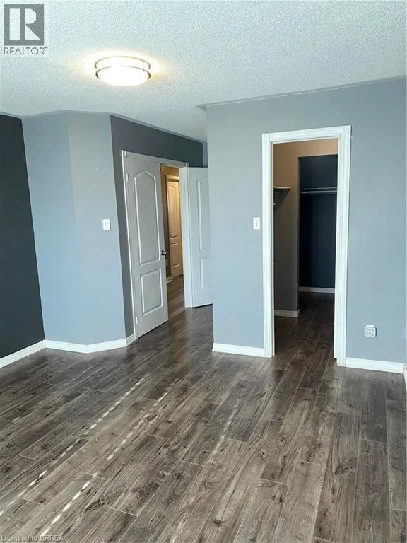 80 REDFINCH Way Unit# UPPER, #UPPER
