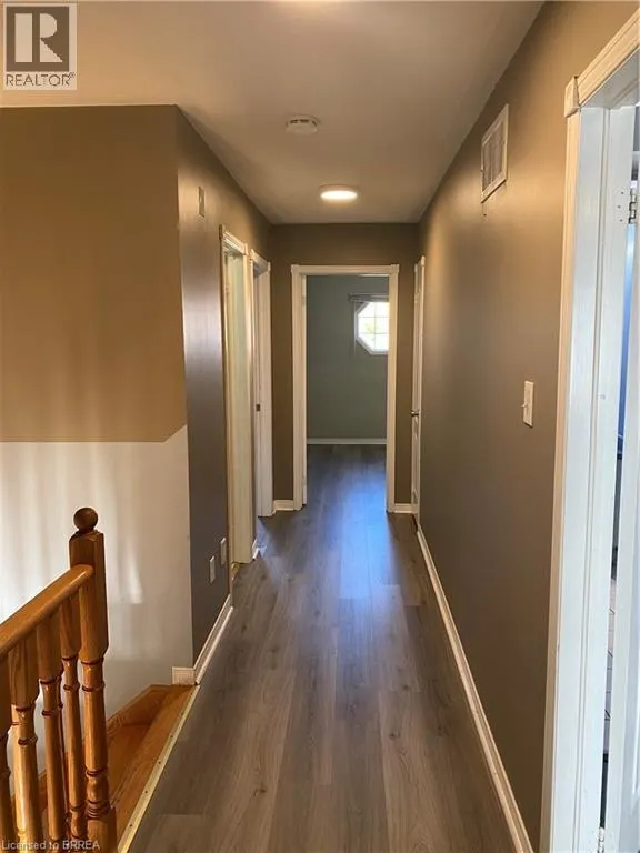 80 REDFINCH Way Unit# UPPER, #UPPER