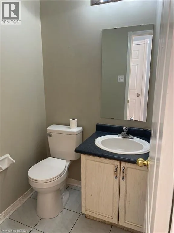 80 REDFINCH Way Unit# UPPER, #UPPER