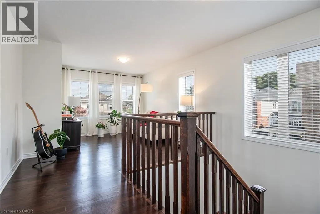 232 SHADY GLEN Crescent