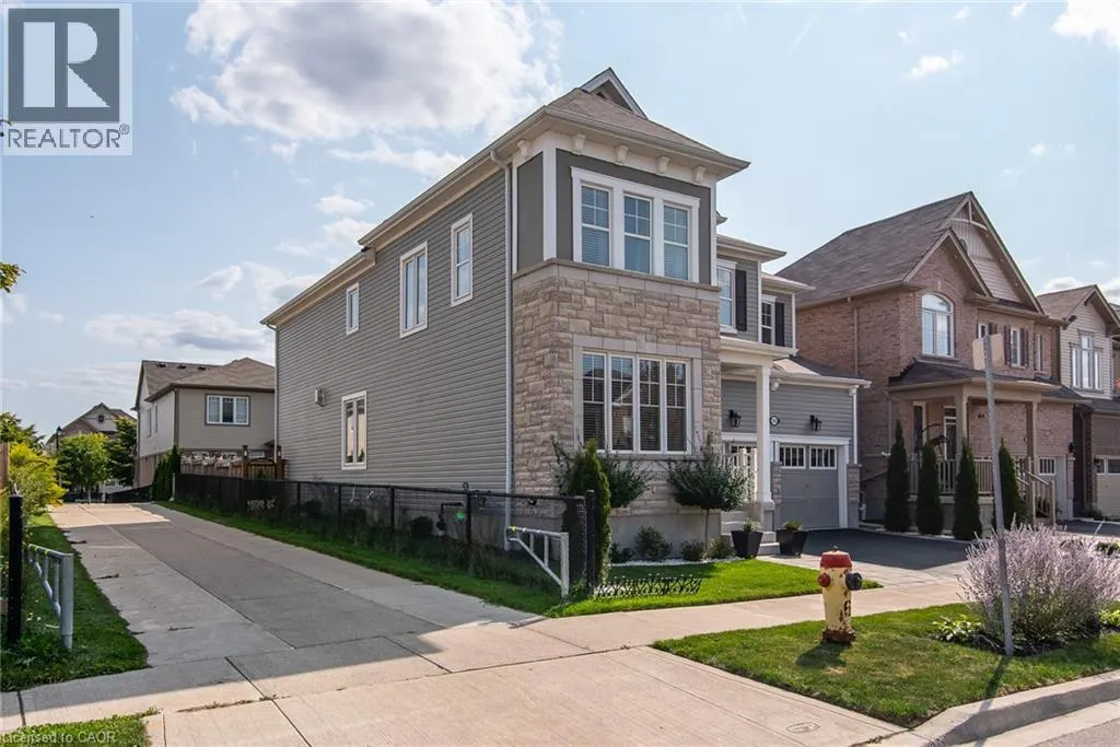 232 SHADY GLEN Crescent