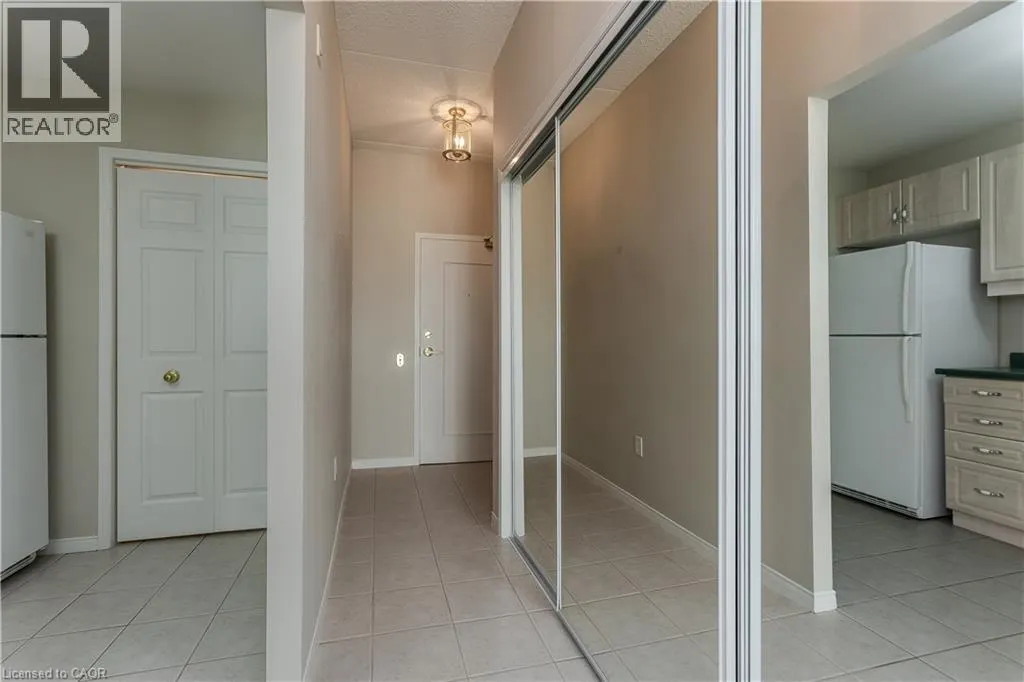 2075 AMHERST HEIGHTS Drive Unit# 401, #401