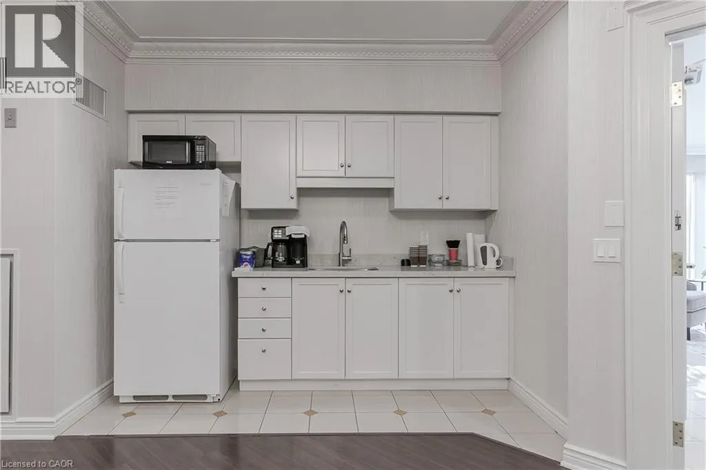 2075 AMHERST HEIGHTS Drive Unit# 401, #401