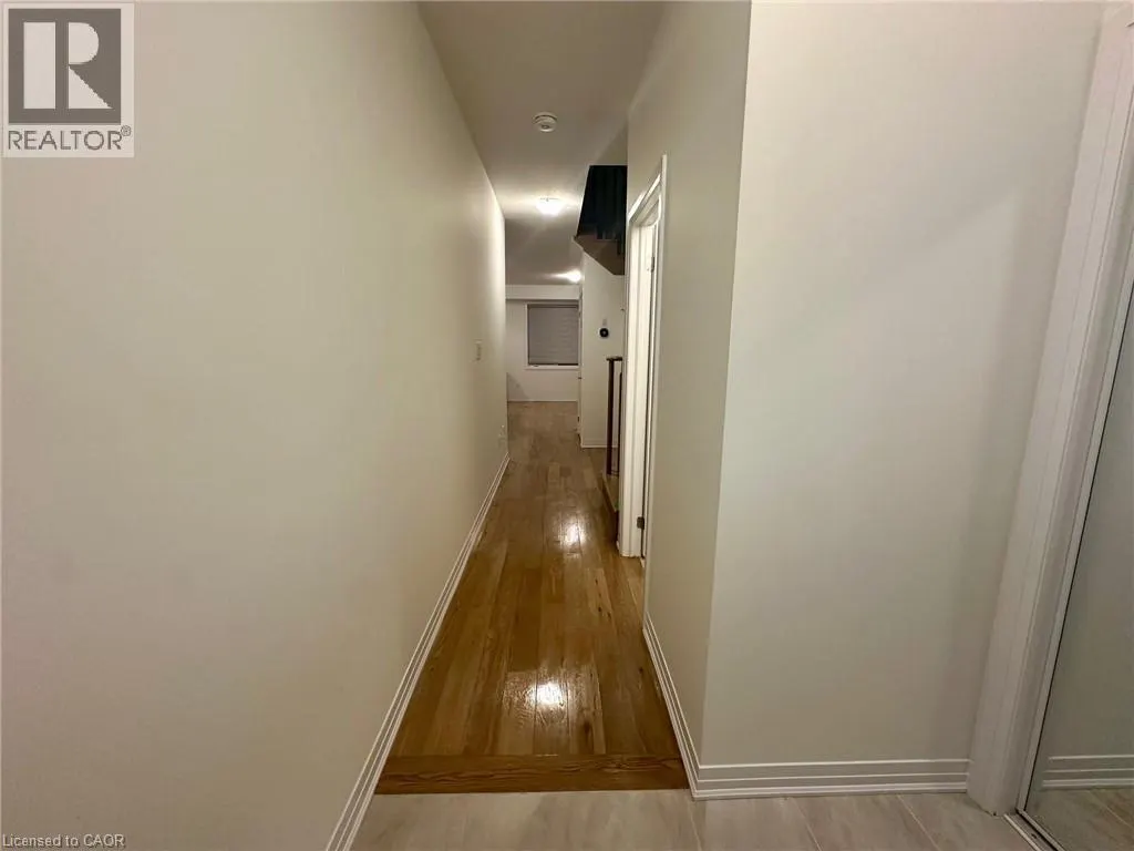 27 AMOS Avenue