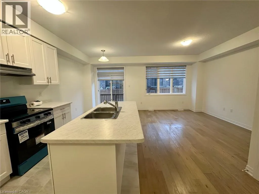 27 AMOS Avenue