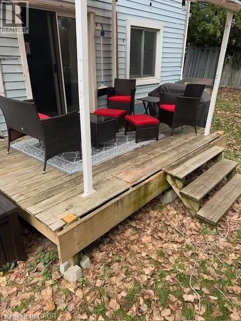 1 JOHN Avenue