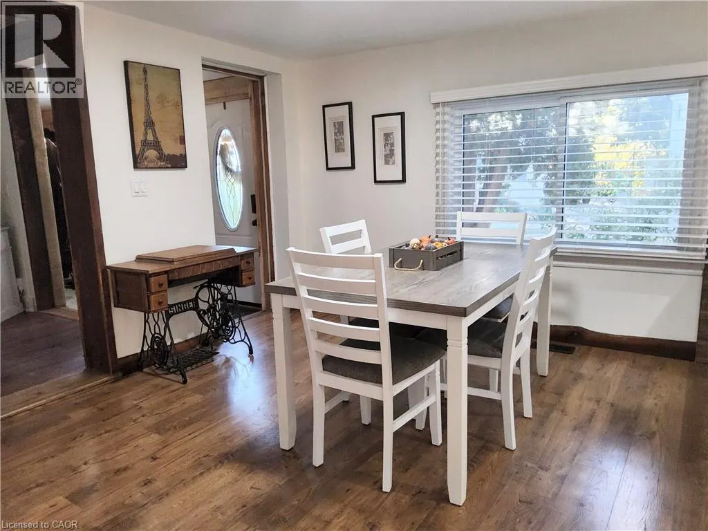 1 JOHN Avenue