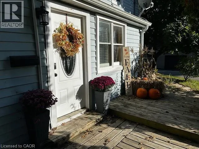 1 JOHN Avenue