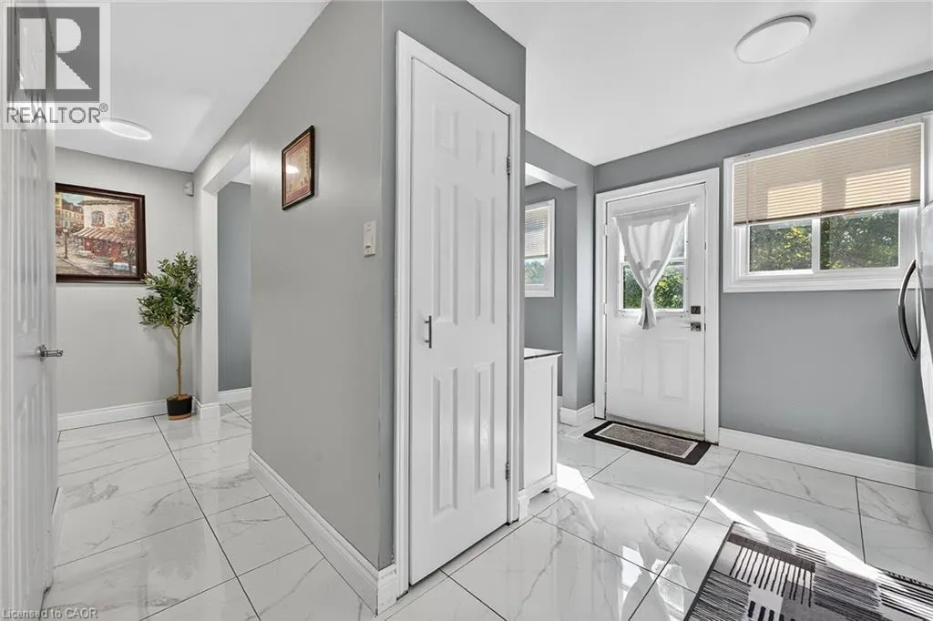 500 STONE CHURCH Road W Unit# F8, #F8