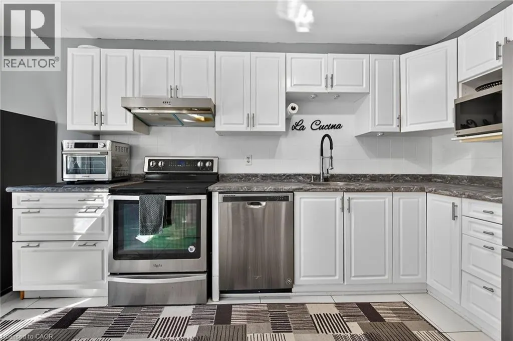 500 STONE CHURCH Road W Unit# F8, #F8