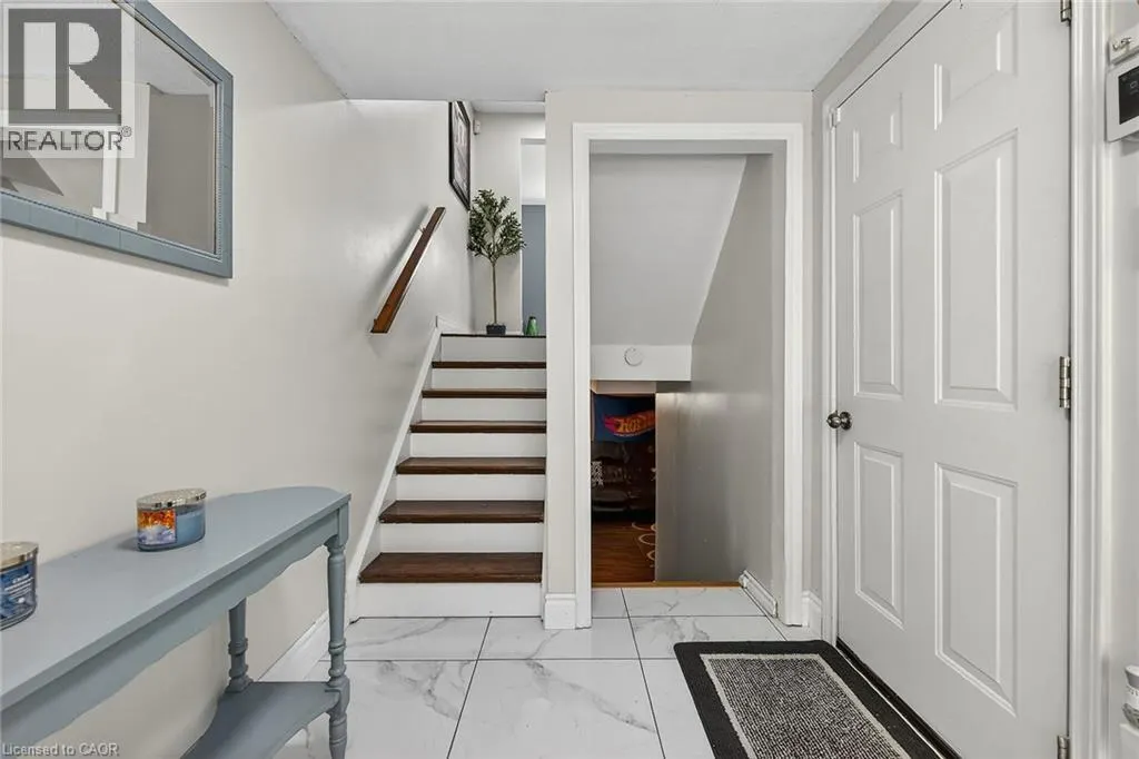 500 STONE CHURCH Road W Unit# F8, #F8