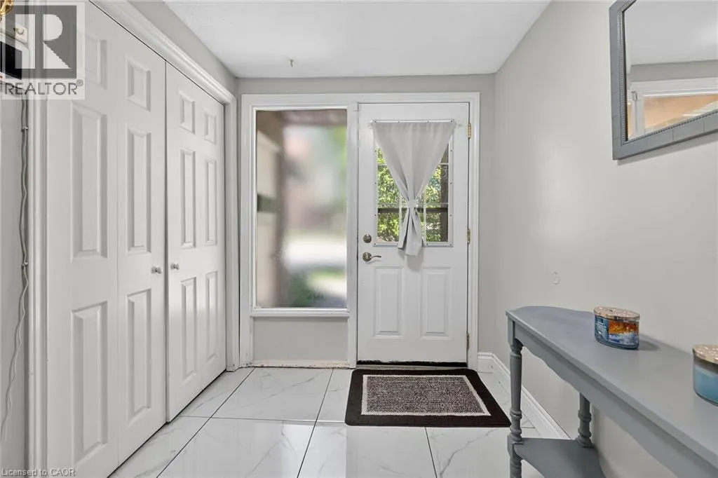 500 STONE CHURCH Road W Unit# F8, #F8