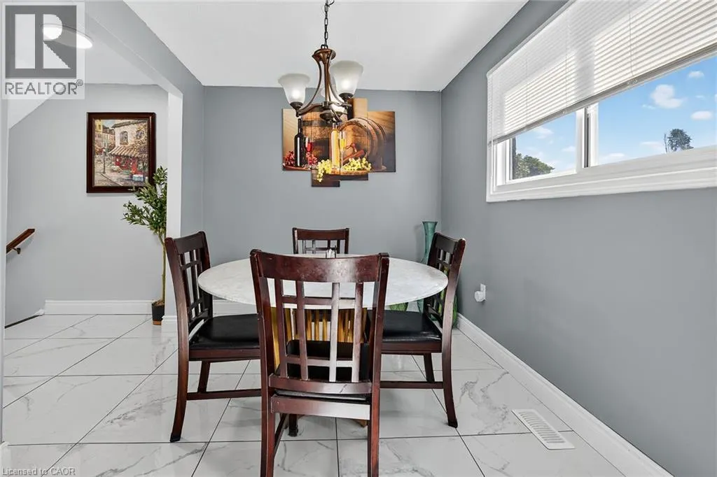 500 STONE CHURCH Road W Unit# F8, #F8