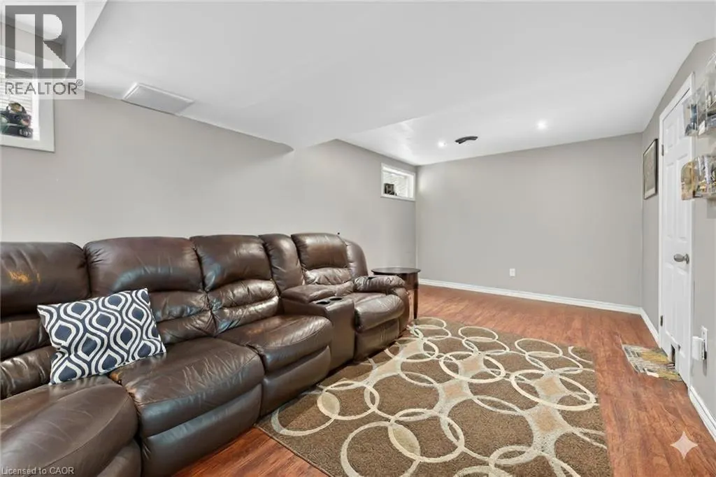 500 STONE CHURCH Road W Unit# F8, #F8