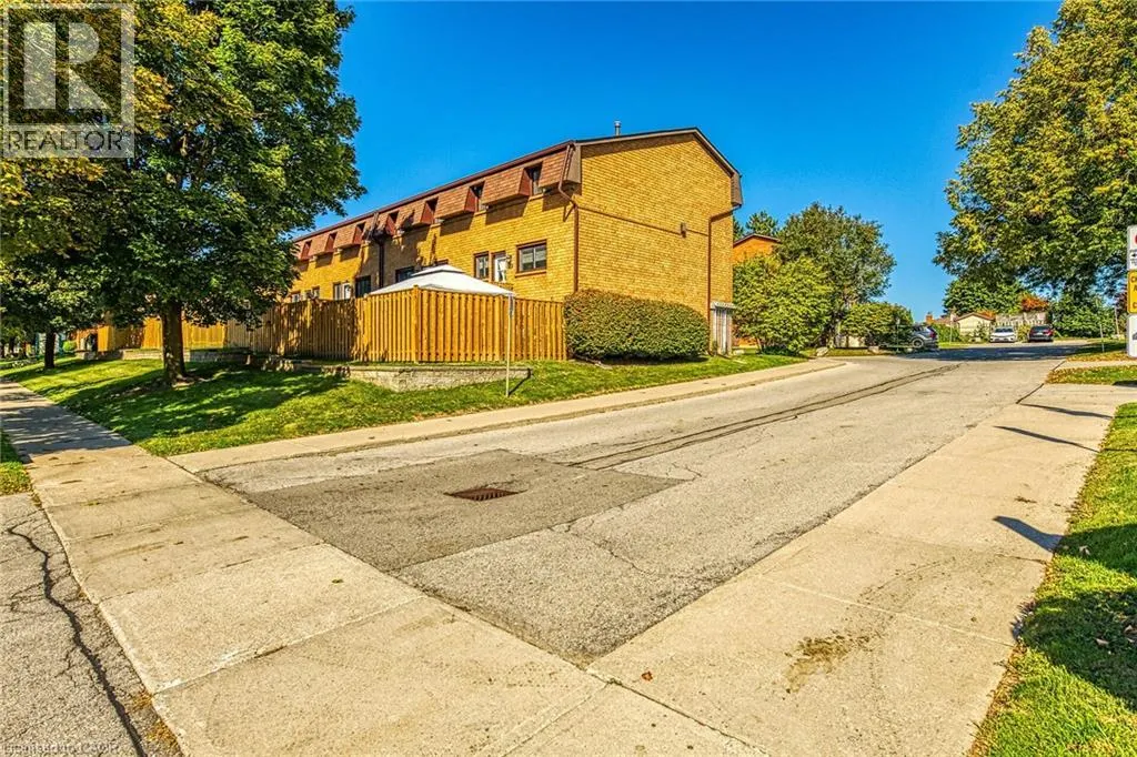 500 STONE CHURCH Road W Unit# F8, #F8