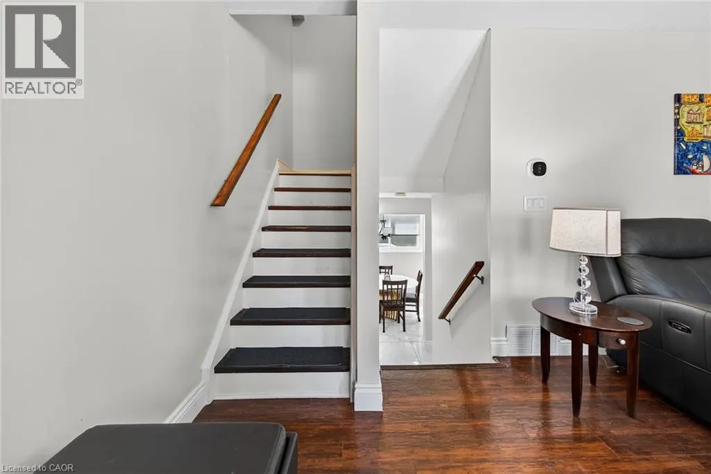 500 STONE CHURCH Road W Unit# F8, #F8