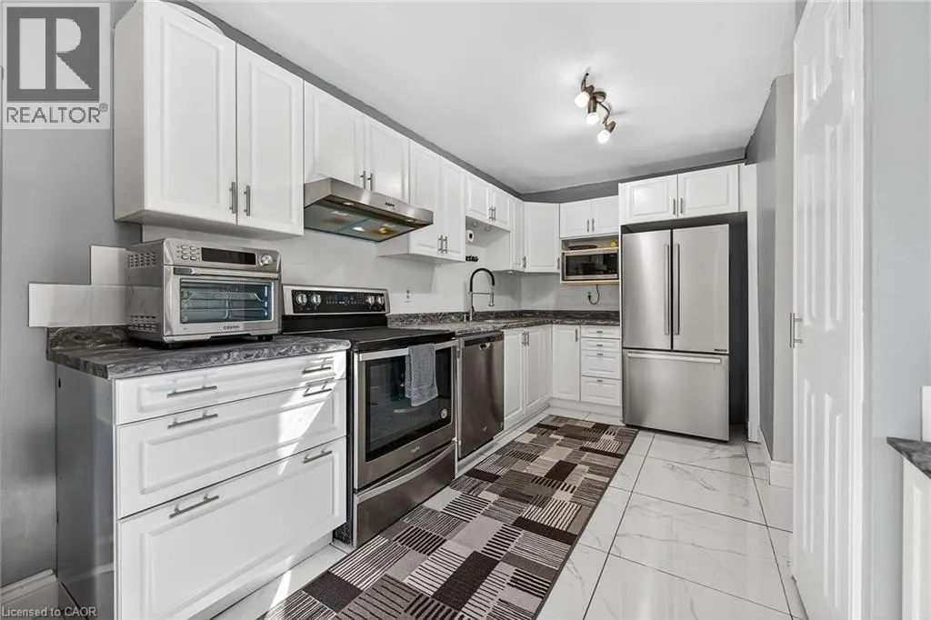 500 STONE CHURCH Road W Unit# F8, #F8
