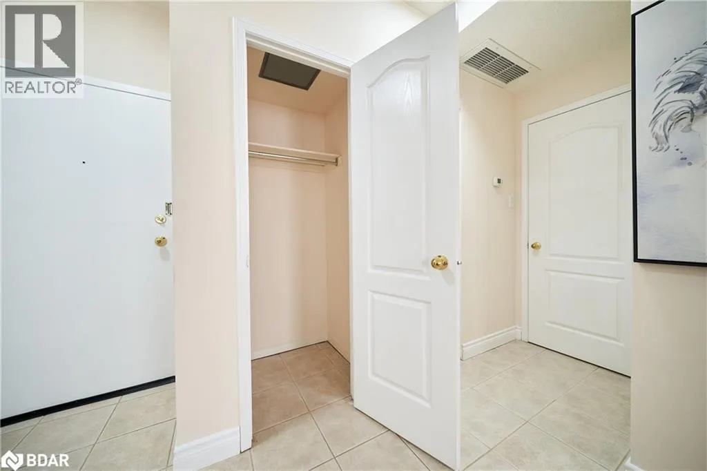 2874 KEELE Street Unit# 205, #205