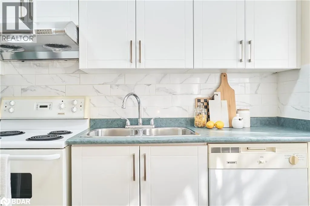 2874 KEELE Street Unit# 205, #205