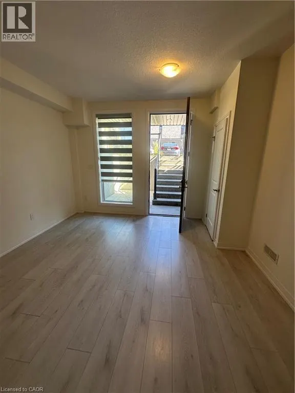 261 WOODBINE Avenue Unit# E11, #E11
