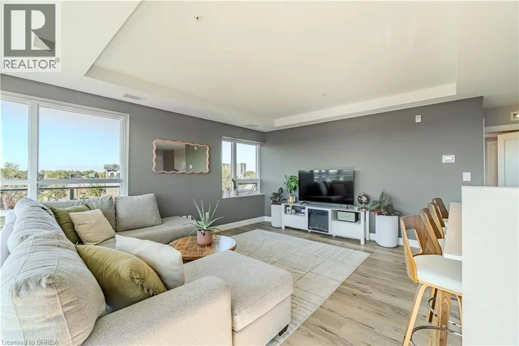 34 NORMAN Street Unit# 404, #404
