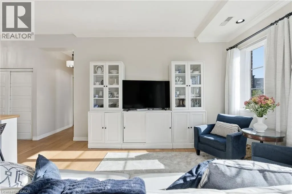 262 DUNDAS Street E Unit# 311, #311