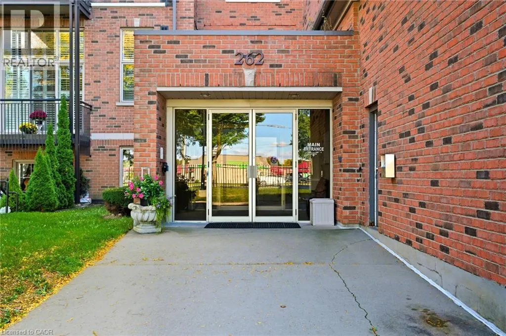 262 DUNDAS Street E Unit# 311, #311
