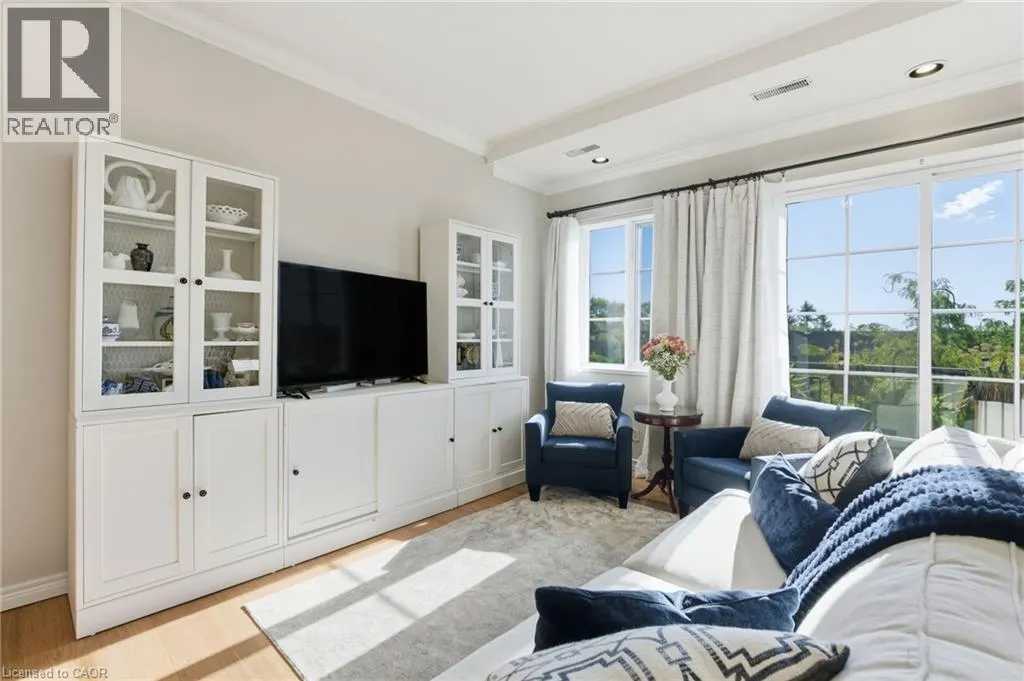 262 DUNDAS Street E Unit# 311, #311