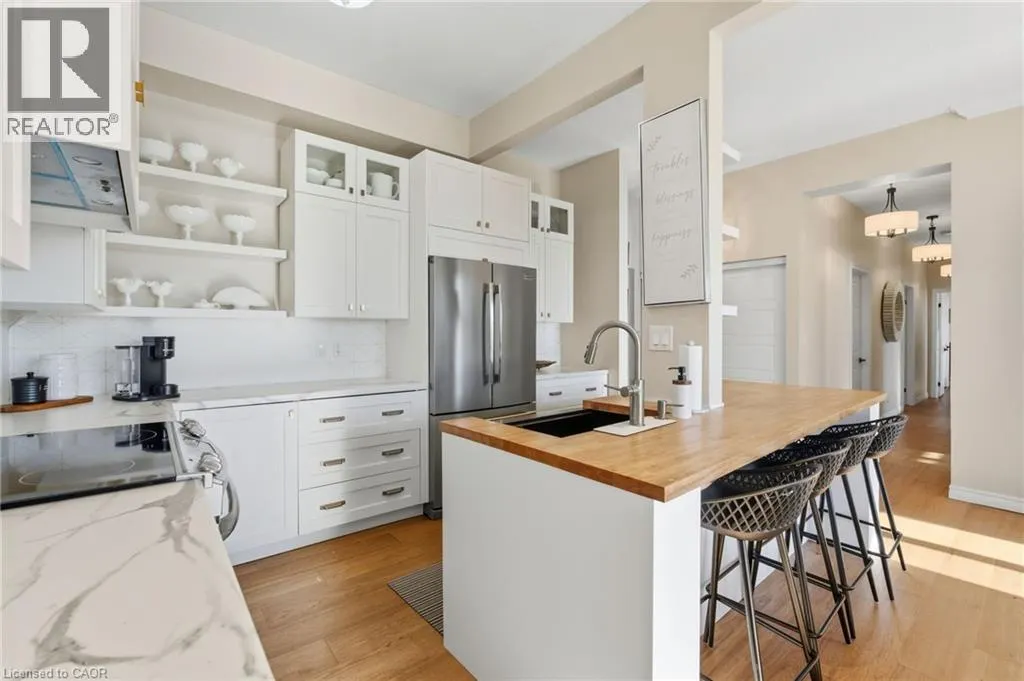 262 DUNDAS Street E Unit# 311, #311