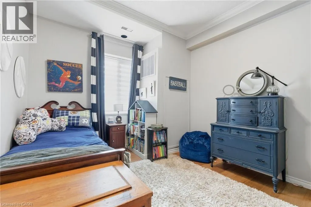 262 DUNDAS Street E Unit# 311, #311