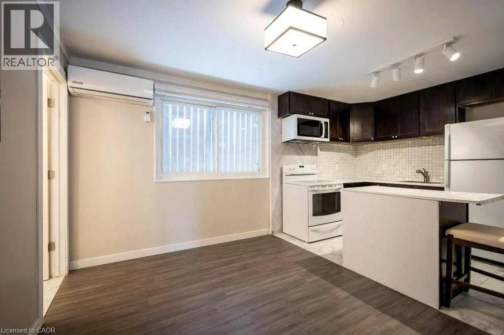 34 BURN Place Unit# 5, #5